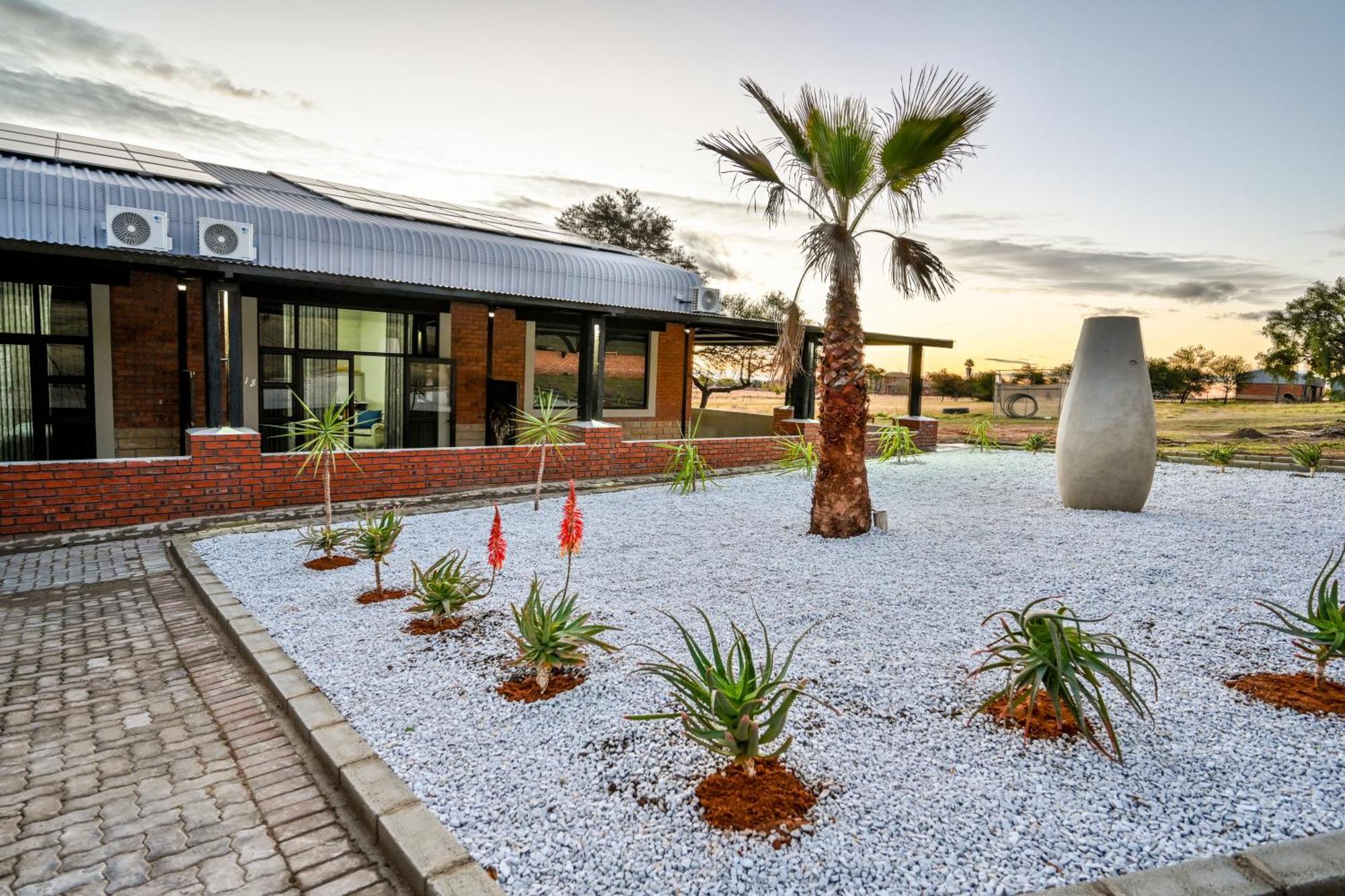 Blue Rain Guest House Bloemfontein Exteriör bild